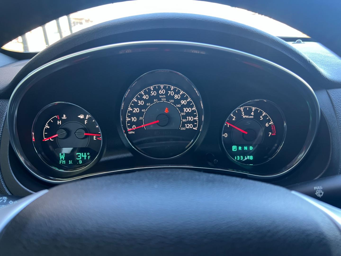 2014 Billet Silver Metall Chrysler 200 Touring (1C3CCBBB0EN) with an 2.4L L4 DOHC 16V engine, 6-Speed Automatic transmission, located at 1633 W Kimberly, Davenport, IA, 52806, (563) 323-5341, 41.559456, -90.598732 - Photo#8